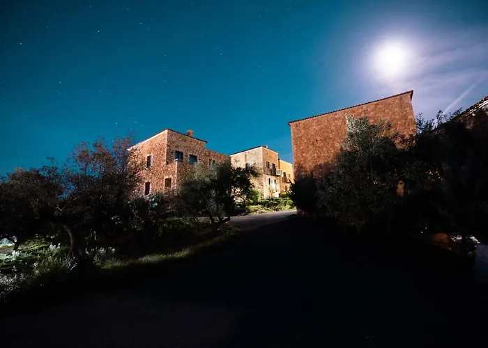 Melies 4* Κοκκινοράχη