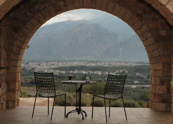 Melies Kokkinorrachi