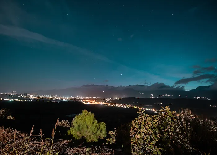 Melies 4* Κοκκινοράχη