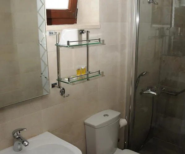 Melies 4* Κοκκινοράχη